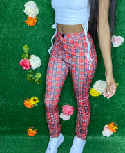 Load image into Gallery viewer, Plaid Scrunched Bottom